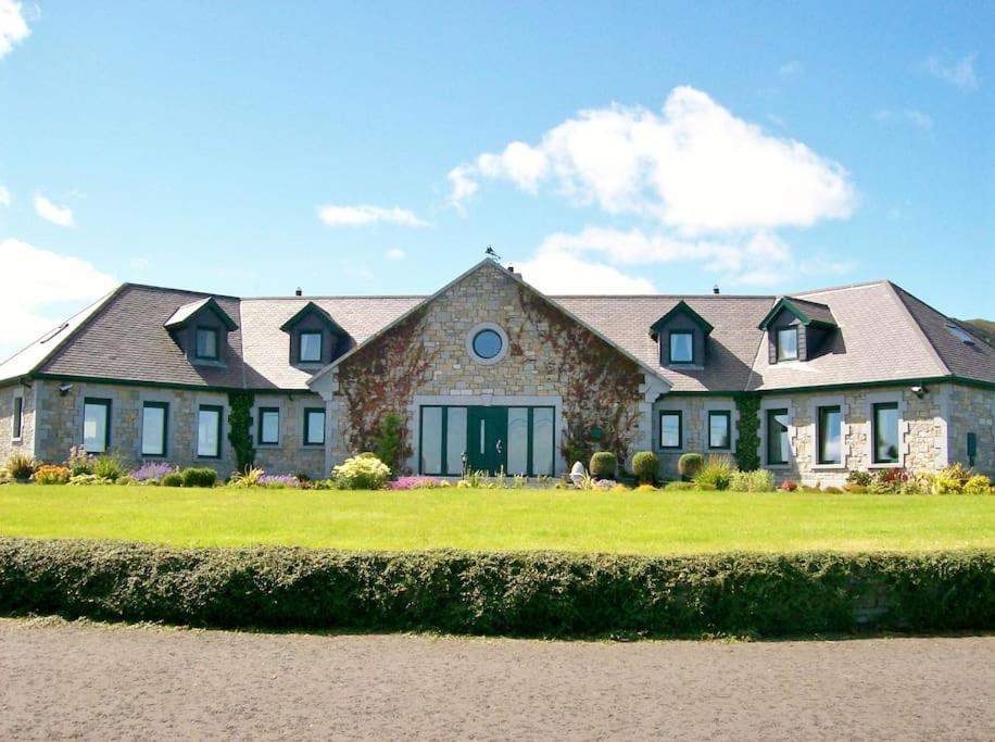 Like Walking Into A Fantastic Novel At Inishowen House Rashenny Exterior photo